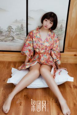 美女av